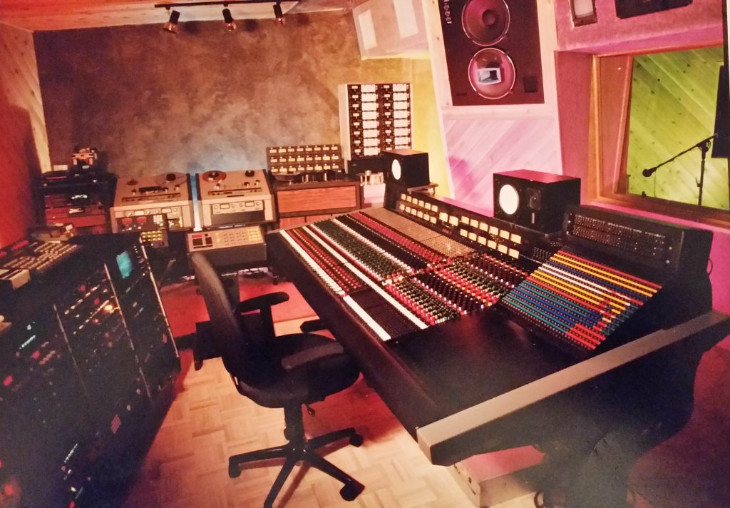 1990 Studio Works 2 World Class Recording which was featured on the cover of Mix Magazine.